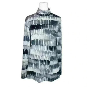 Made by Johnny Gray/White Geometric Pattern Stretch Knit Turtleneck - Large